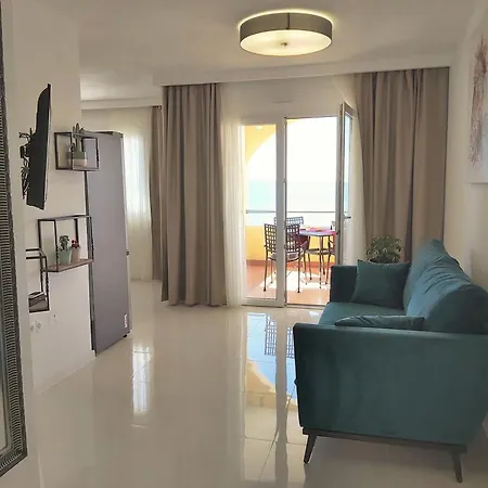 Schoene Mit Gemeinschaftspool Apartment
